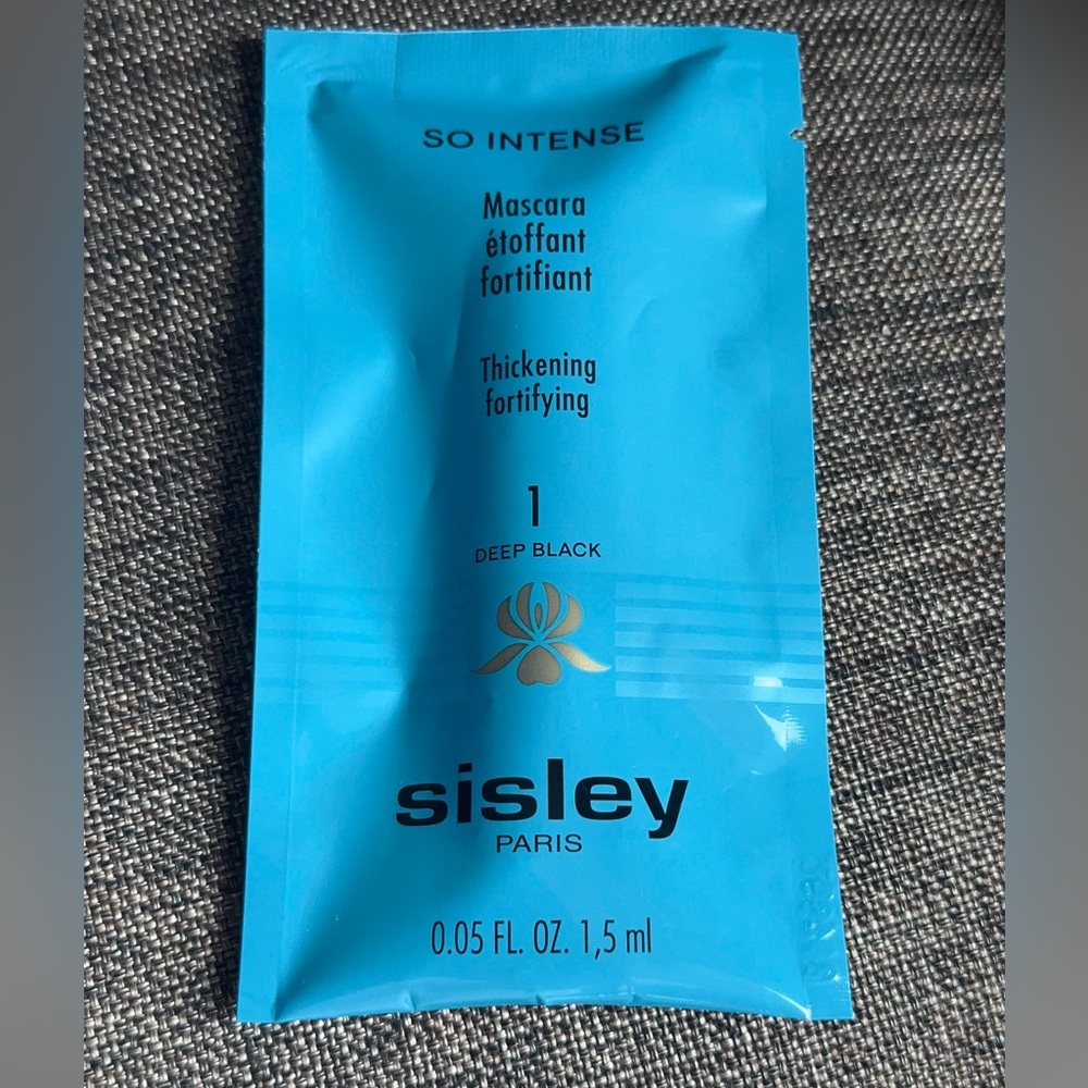 Mascara +Lash Growth Serum !Sisley-Paris

So Intense Mascara 1.5gms